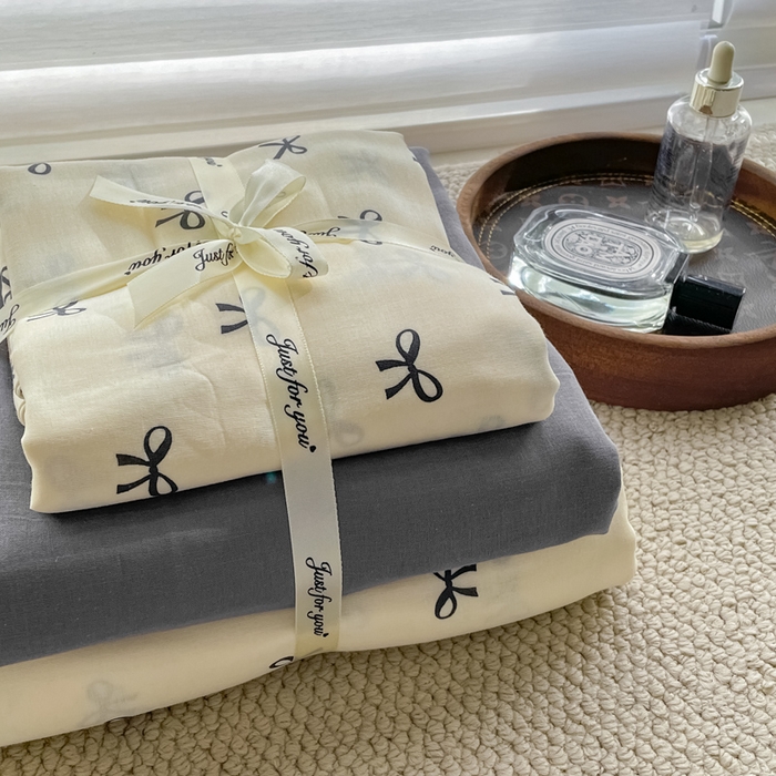 91家纺网 家纺一手货源 找家纺 一比一家纺 2024新款全棉母婴级抗菌有氧全棉双层纱亲肤全棉小清新印花三件套四件套 蝴蝶可颂-黑