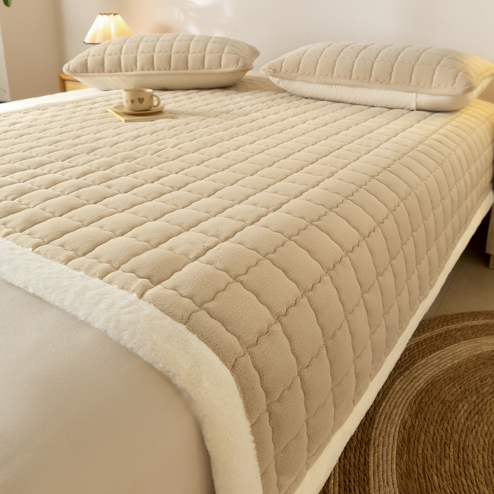 91家纺网 家纺一手货源 找家纺 鑫钰 2024秋冬新款加厚牛奶绒床垫床褥床护垫 暖格-卡其