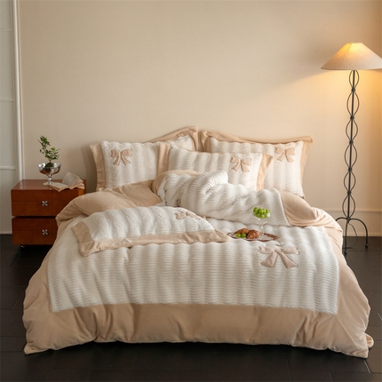 91家纺网 家纺一手货源 找家纺 （总）2024新款A版B版高克重牛奶绒四件套-艾蒂丝