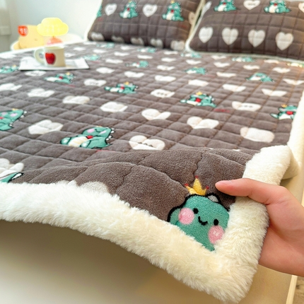 91家纺网 家纺一手货源 找家纺 （总）喜居 2024新款印花牛奶绒床褥垫加厚宝宝绒床褥子床垫薄床垫