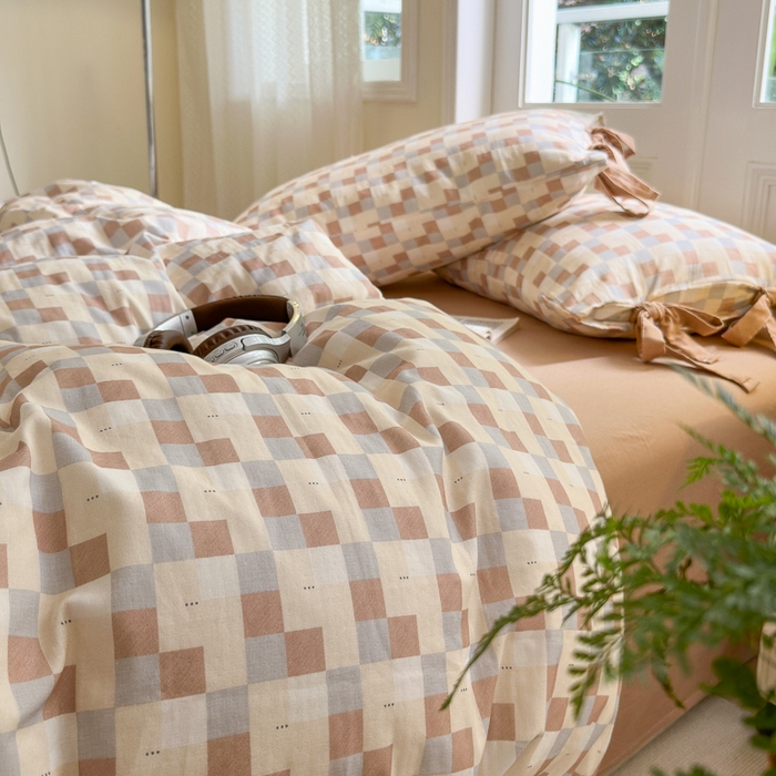 91家纺网 家纺一手货源 找家纺 2024秋冬新款系带格子双层纱四件套 格调  咖