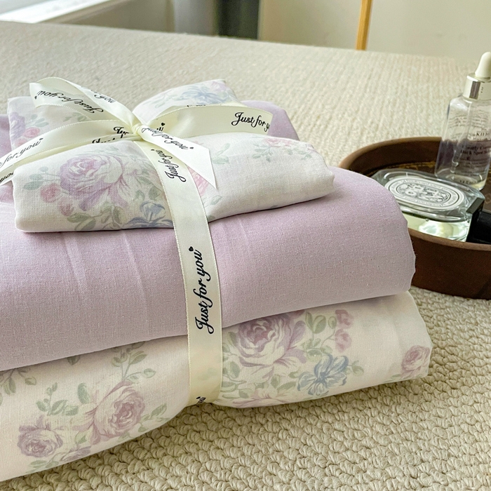 91家纺网 家纺一手货源 找家纺 一比一家纺 2025新款全棉母婴级抗菌有氧全棉双层纱亲肤全棉小清新印花三件套四件套 婆娑