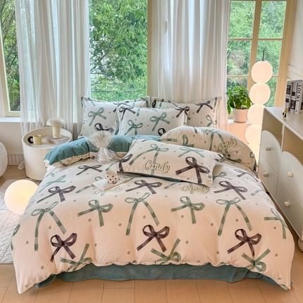 91家纺网 家纺一手货源 找家纺 富之航家纺 2024小清新四件套被套牛奶绒四件套法莱绒水晶绒法兰绒兔毛绒兔绒金貂绒雕花绒 蝴蝶结-绿