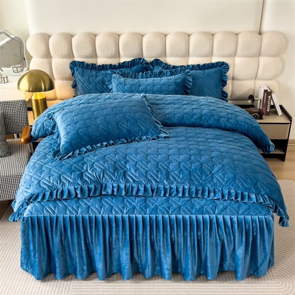 91家纺网 家纺一手货源 找家纺 屹成家纺 2024新款水晶绒夹棉绗缝千鸟格四件套 千鸟格-蔚蓝