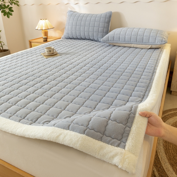 91家纺网 家纺一手货源 找家纺 鑫钰 2024秋冬新款加厚牛奶绒床垫床褥床护垫 暖格-浅灰