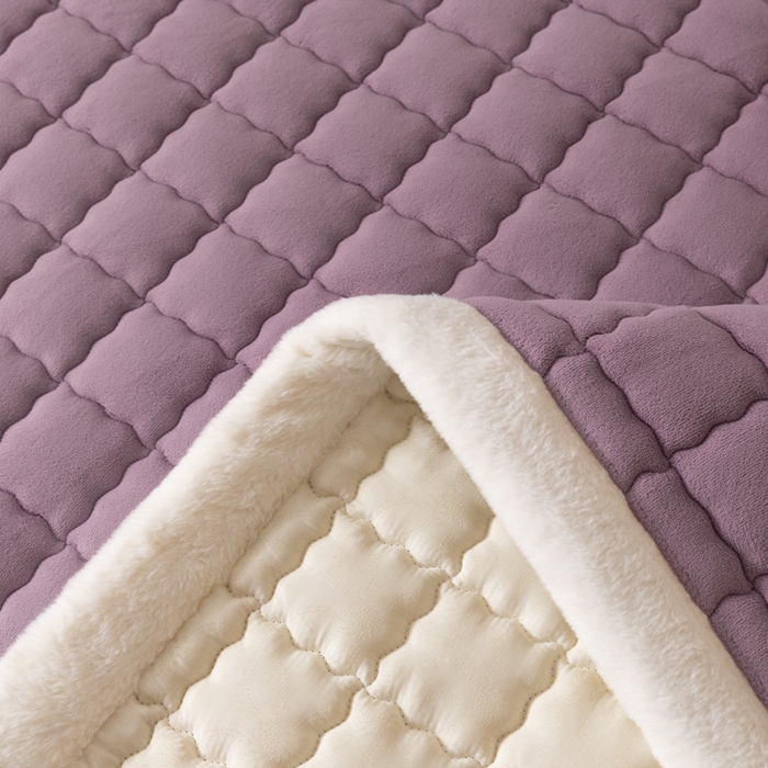 91家纺网 家纺一手货源 找家纺 鑫钰 2024秋冬新款加厚牛奶绒床垫床褥床护垫 暖格-紫色