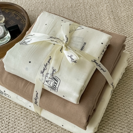 一比一家纺 2024新款全棉母婴级抗菌有氧全棉双层纱亲肤全棉小清新印花三件套四件套 幻想猫-黑