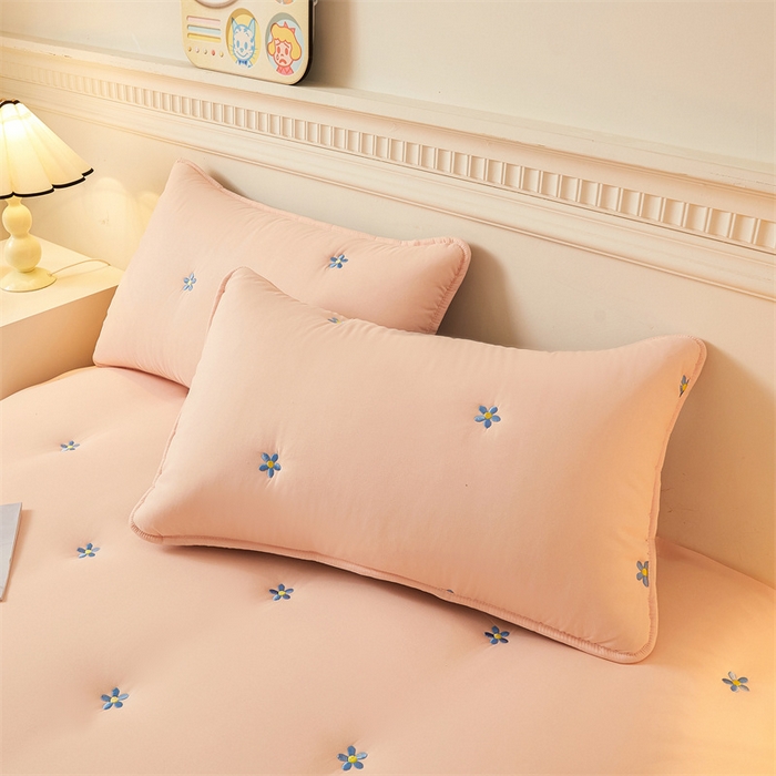 91家纺网 家纺一手货源 找家纺 2025新款A类水洗棉大豆刺绣床笠 向阳花-奶油粉