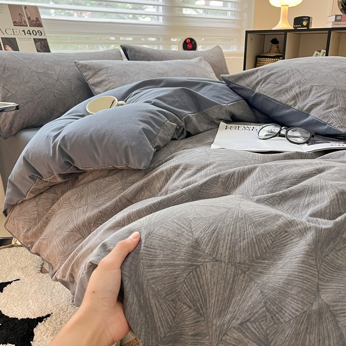 91家纺网 家纺一手货源 找家纺 吉象家纺 2024新款全棉磨毛印花四件套 云影风华