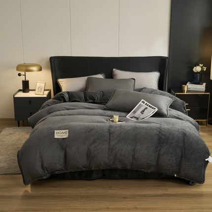 91家纺网 家纺一手货源 找家纺 （总）睡美美 2025新款高克重牛奶绒四件套水晶绒臻绒跑量床品套件