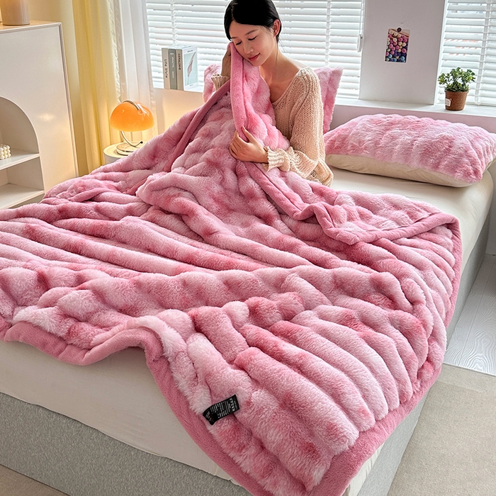 91家纺网 家纺一手货源 找家纺 芸锦豪 2024新款双面波斯绒罗马柱毛毯 炫彩粉