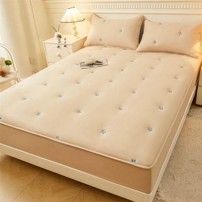 91家纺网 家纺一手货源 找家纺 2025新款A类水洗棉大豆刺绣床笠 向阳花-经典驼