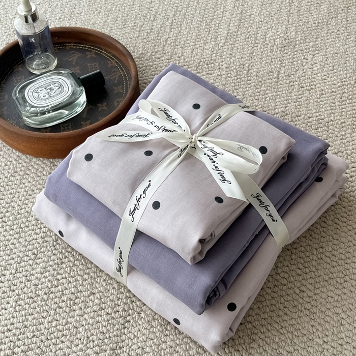 91家纺网 家纺一手货源 找家纺 一比一家纺 2025新款全棉母婴级抗菌有氧全棉双层纱亲肤全棉小清新印花三件套四件套 芋泥啵啵