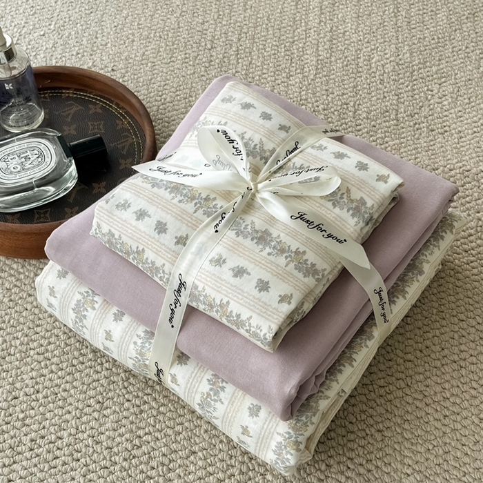 91家纺网 家纺一手货源 找家纺 一比一家纺 2025新款全棉母婴级抗菌有氧全棉双层纱亲肤全棉小清新印花三件套四件套 再见六丁目