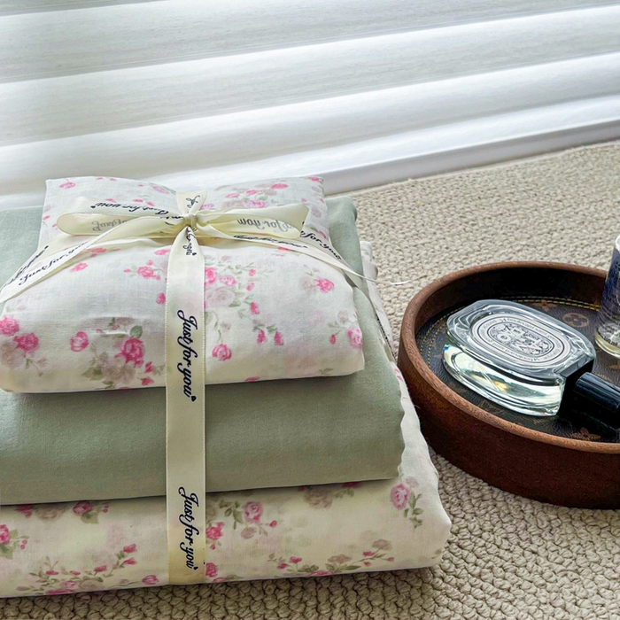 91家纺网 家纺一手货源 找家纺 一比一家纺 2025新款全棉母婴级抗菌有氧全棉双层纱亲肤全棉小清新印花三件套四件套 秀妍