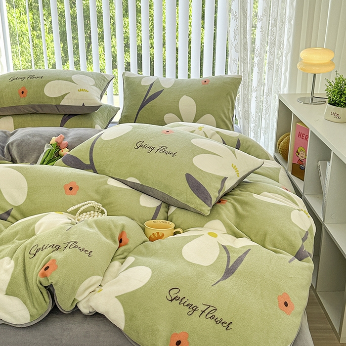 91家纺网 家纺一手货源 找家纺 觅妮家纺 2025新款全消光200g高克重秋冬加厚印花牛奶绒单被套 花漫