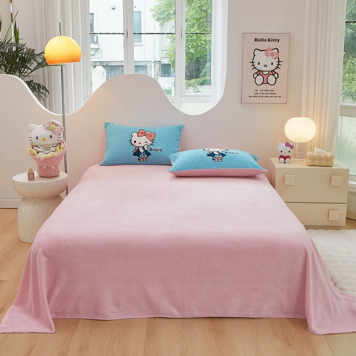 91家纺网 家纺一手货源 找家纺 蘭菲家纺 2024新款牛奶绒卡通三丽鸥四件套 摩卡蓝