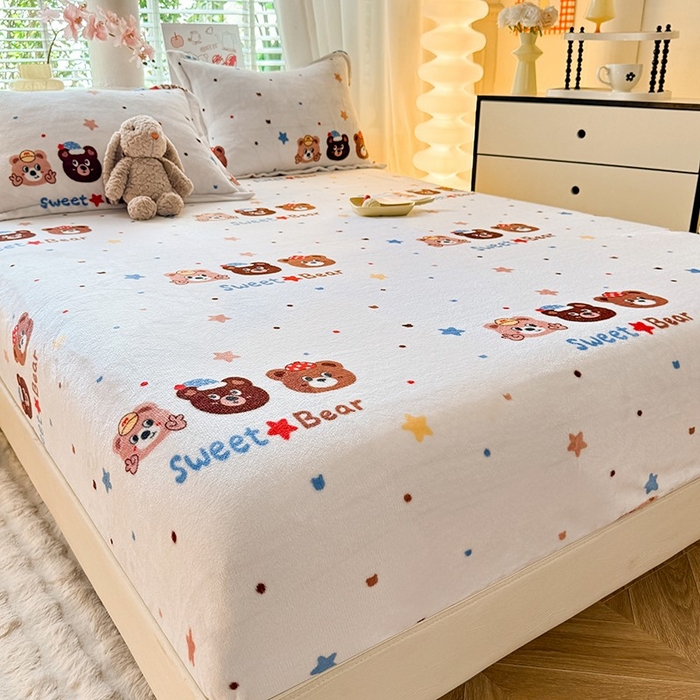 91家纺网 家纺一手货源 找家纺 妖妖家纺 2024新款200克牛奶绒单床笠 可爱曲奇