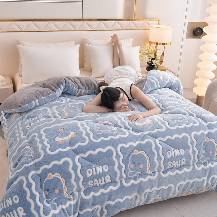 91家纺网 家纺一手货源 找家纺 南北家居 2024新款AB版雪花绒羊羔绒冬被被子被芯 恐龙战队