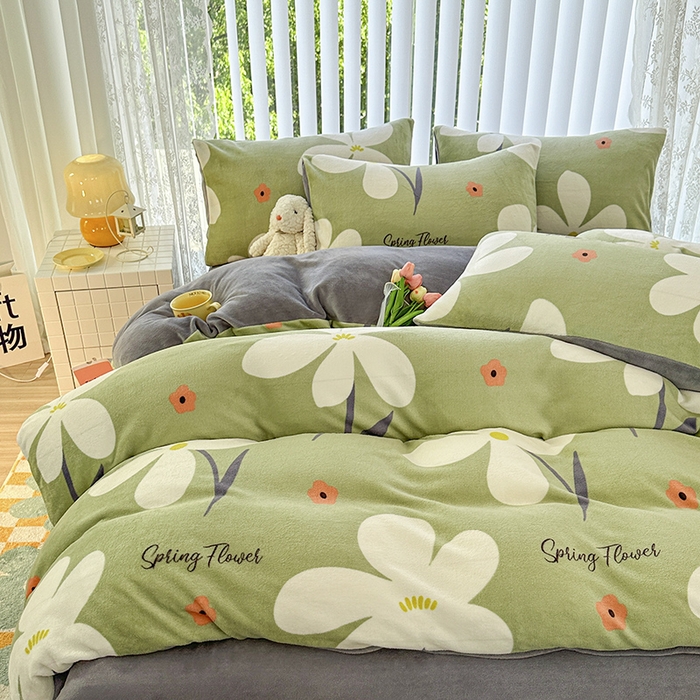 91家纺网 家纺一手货源 找家纺 觅妮家纺 2025新款全消光200g高克重秋冬加厚印花牛奶绒单被套 花漫