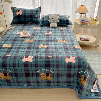 91家纺网 家纺一手货源 找家纺 （总）慕晨 2024新款高克重牛奶绒印花豆豆绒夹棉单品床盖