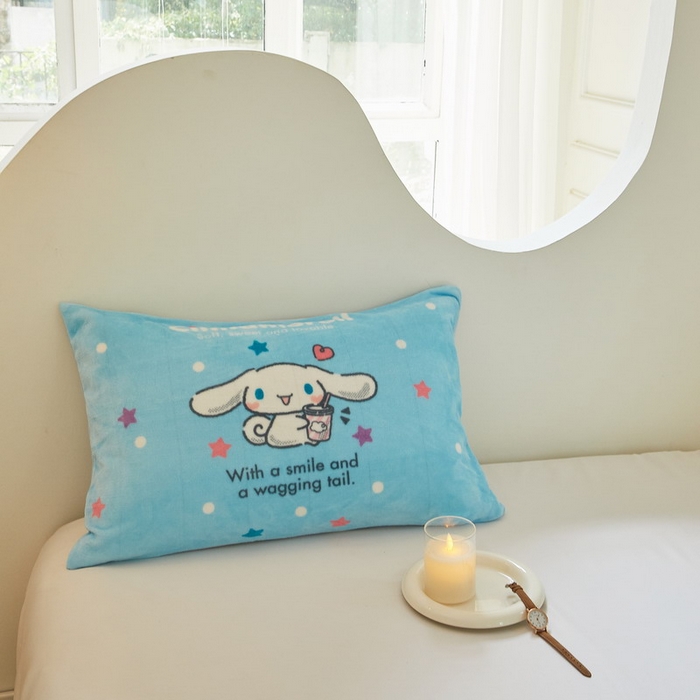 91家纺网 家纺一手货源 找家纺 蘭菲家纺 2024新款牛奶绒卡通三丽鸥单品枕套 奶茶