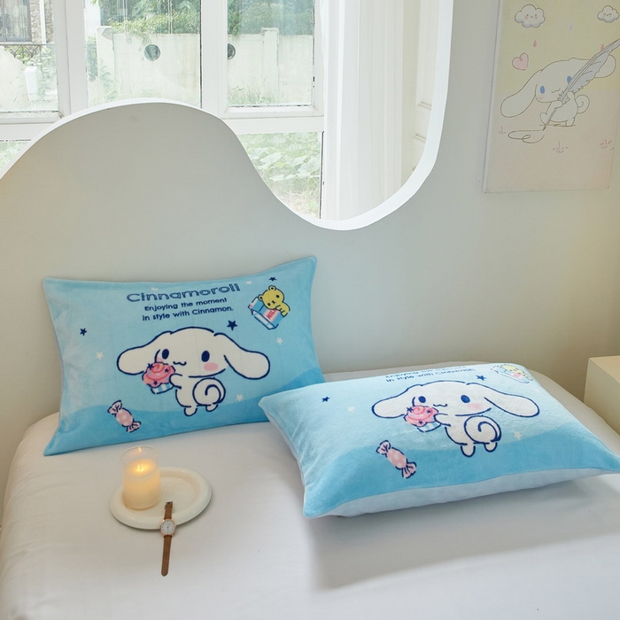 91家纺网 家纺一手货源 找家纺 蘭菲家纺 2024新款牛奶绒卡通三丽鸥单品枕套 小吃货