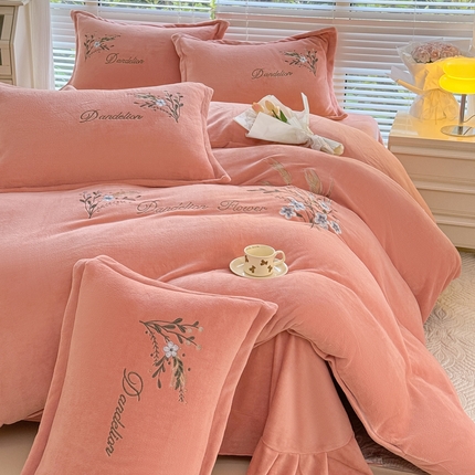 金米诺 2024新款绣花牛奶绒四件套 麦穗-藕粉