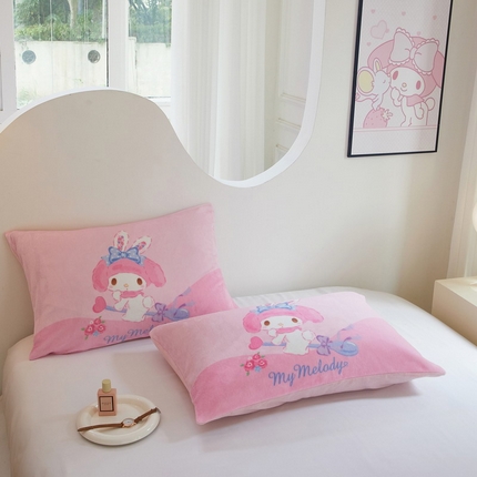 蘭菲家纺 2024新款牛奶绒卡通三丽鸥单品枕套 去约会