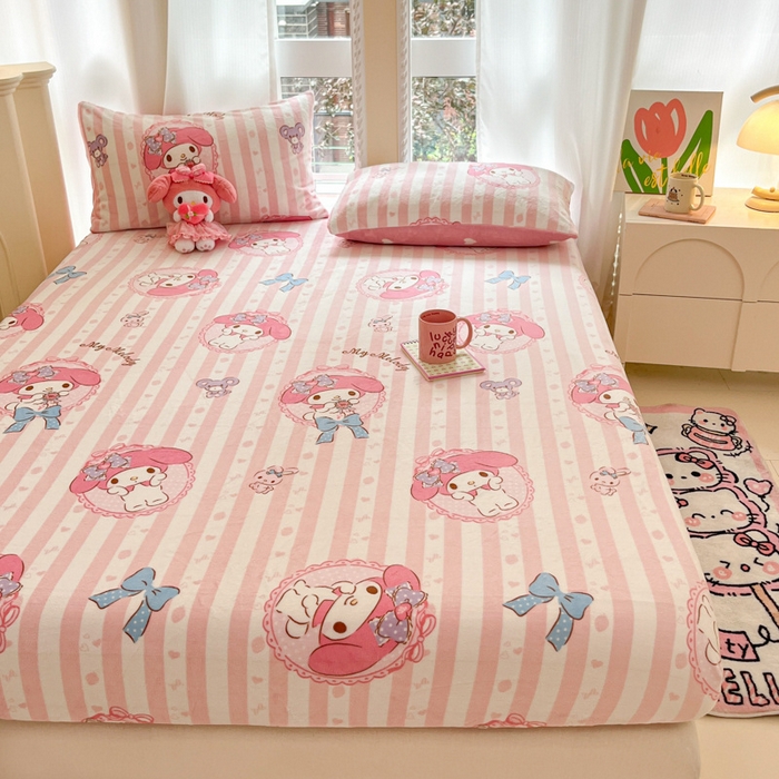 91家纺网 家纺一手货源 找家纺 博雅 2024新款三丽鸥牛奶绒小版床笠系列 牛奶绒小版-甜甜美乐蒂