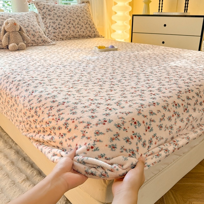 91家纺网 家纺一手货源 找家纺 妖妖家纺 2024新款200克牛奶绒单床笠 后花园