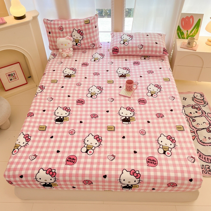 91家纺网 家纺一手货源 找家纺 博雅 2024新款三丽鸥牛奶绒小版床笠系列 牛奶绒小版-饼干KT猫