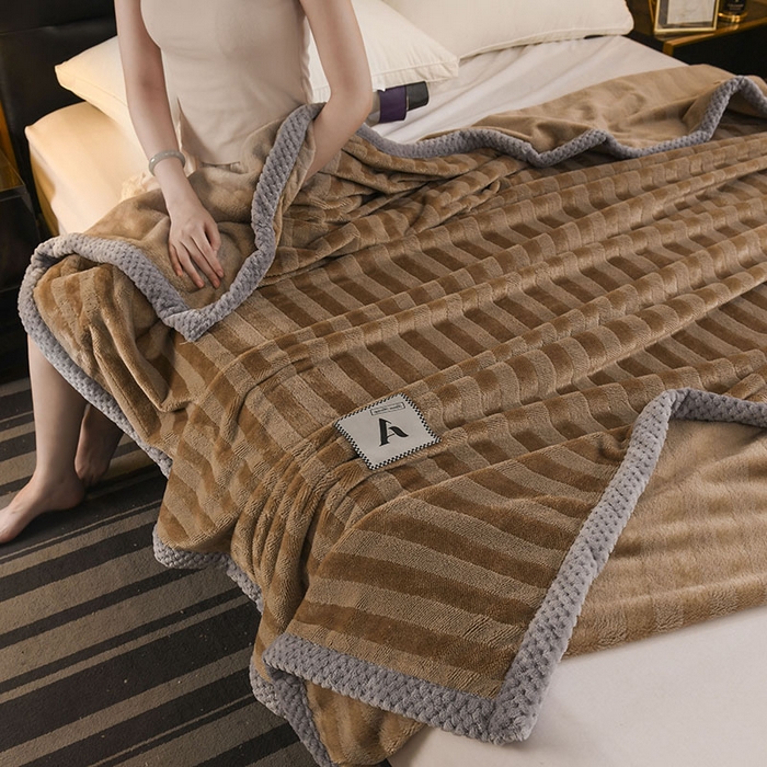 91家纺网 家纺一手货源 找家纺 恋绒家纺 2025新款双面绒休闲毛毯多功能毛毯牛奶绒毯子法莱绒盖毯 彩贝绒-咖色