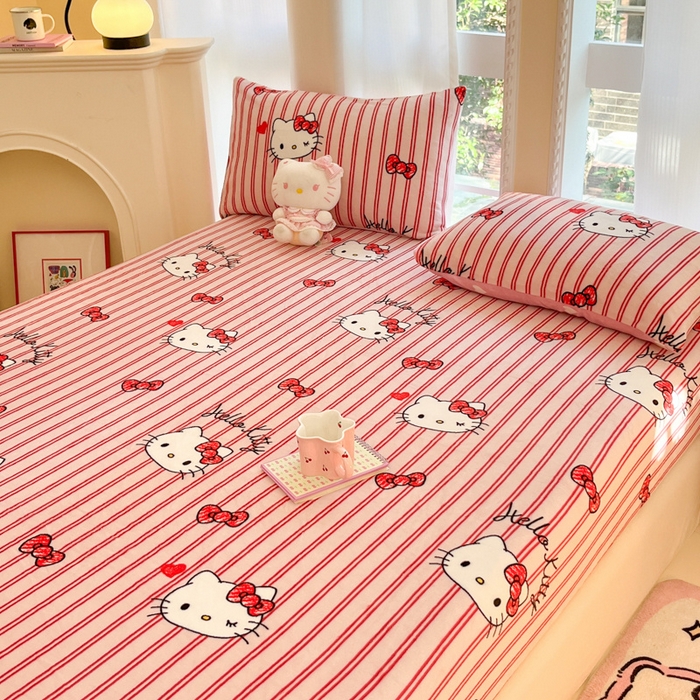 91家纺网 家纺一手货源 找家纺 博雅 2024新款三丽鸥牛奶绒小版床笠系列 牛奶绒小版-高贵KT猫