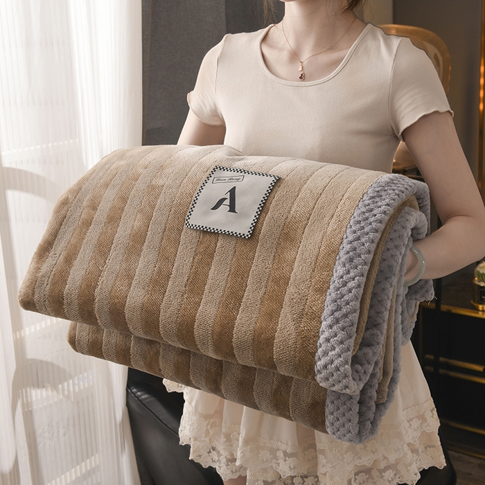 91家纺网 家纺一手货源 找家纺 恋绒家纺 2025新款双面绒休闲毛毯多功能毛毯牛奶绒毯子法莱绒盖毯 彩贝绒-咖色