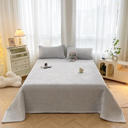 91家纺网 家纺一手货源 找家纺 （总）梵朴 2024新款牛奶绒直角包边床盖