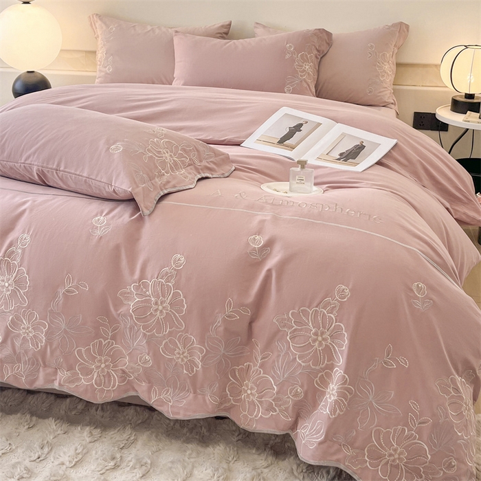 91家纺网 家纺一手货源 找家纺 艾莱家纺 2024新款A类新疆长绒棉加厚柔顺磨毛四件套-烂漫花开（风格二） 花开烂漫-戴安娜