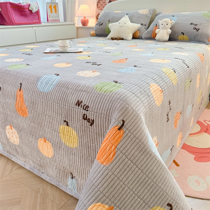 91家纺网 家纺一手货源 找家纺 梵朴 2024新款牛奶绒直角包边床盖 瓜果飘香