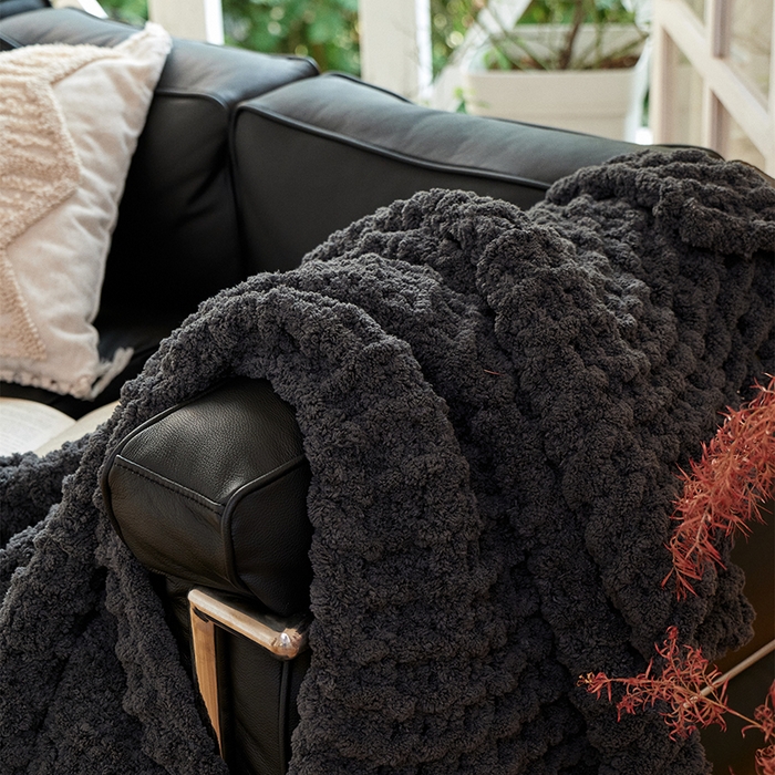 91家纺网 家纺一手货源 找家纺 暖绵绵 2025新款半边绒华夫格软糯针织毯-法格里（最低零售价147） 法格里-深灰色