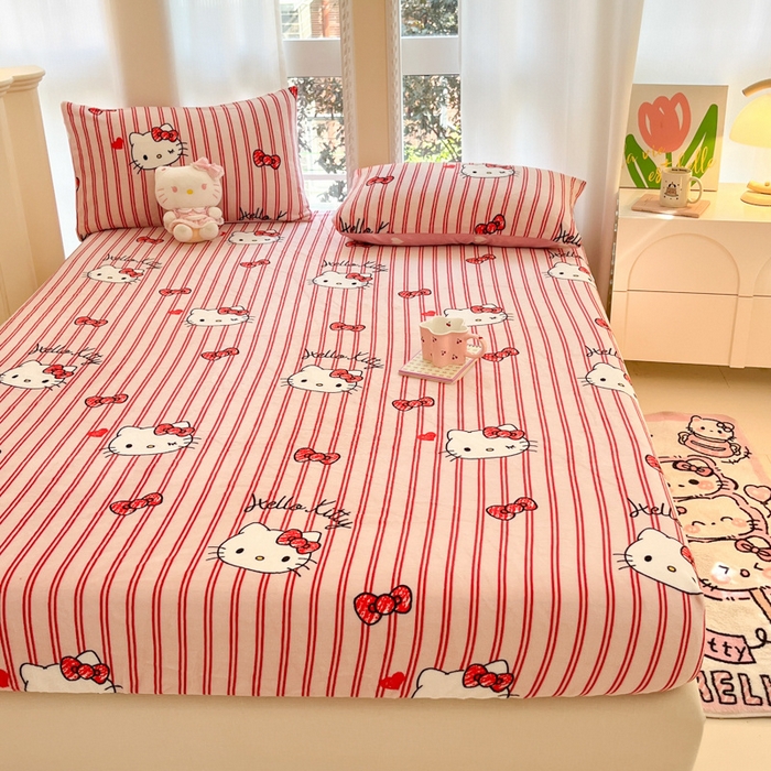 91家纺网 家纺一手货源 找家纺 博雅 2024新款三丽鸥牛奶绒小版床笠系列 牛奶绒小版-高贵KT猫