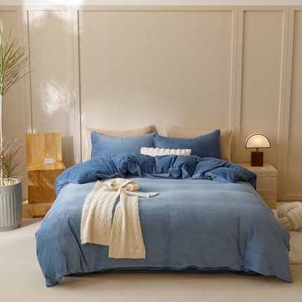 91家纺网 家纺一手货源 找家纺 （总）三味舒屋 2024新款全消光雕花牛奶绒四件套-绅士