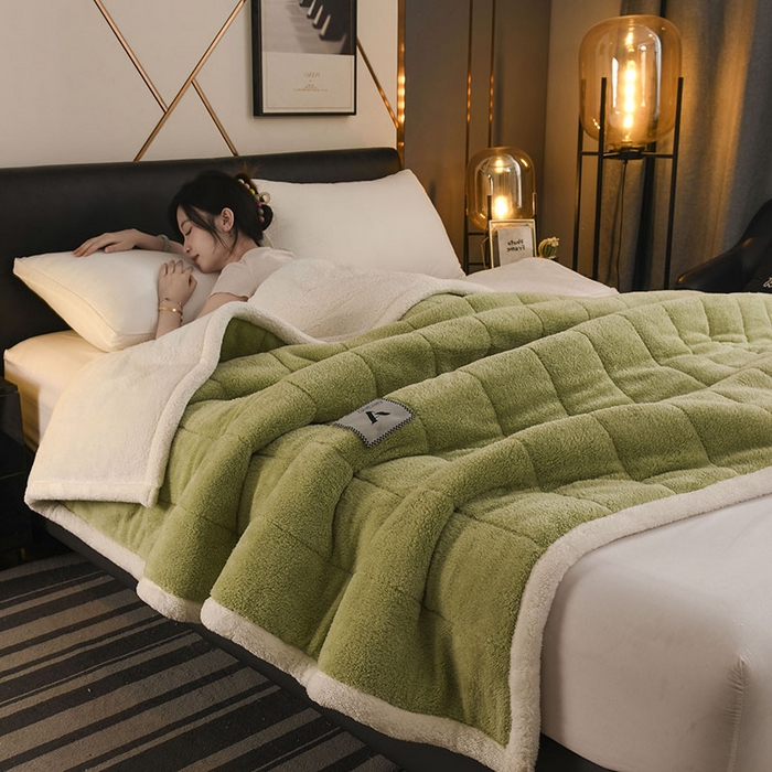 91家纺网 家纺一手货源 找家纺 恋绒家纺 2025新款加厚三层毛毯被牛奶绒复合毯子夹棉盖毯午睡毯子法莱绒毛毯 （亲肤绒-）-抹茶绿