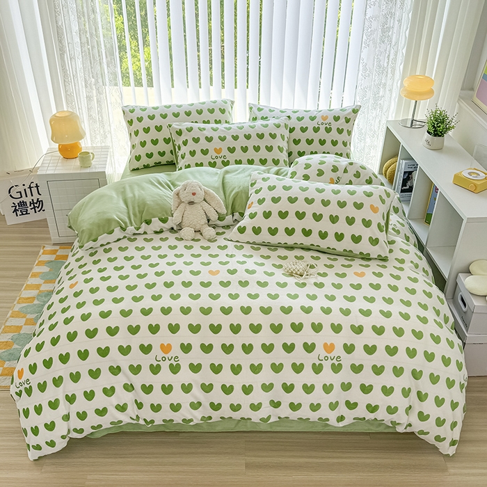 91家纺网 家纺一手货源 找家纺 觅妮家纺 2025新款全消光200g高克重秋冬加厚印花牛奶绒单被套 爱心绿