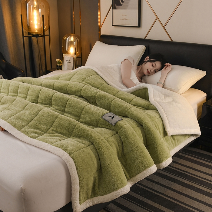 91家纺网 家纺一手货源 找家纺 恋绒家纺 2025新款加厚三层毛毯被牛奶绒复合毯子夹棉盖毯午睡毯子法莱绒毛毯 （亲肤绒-）-抹茶绿