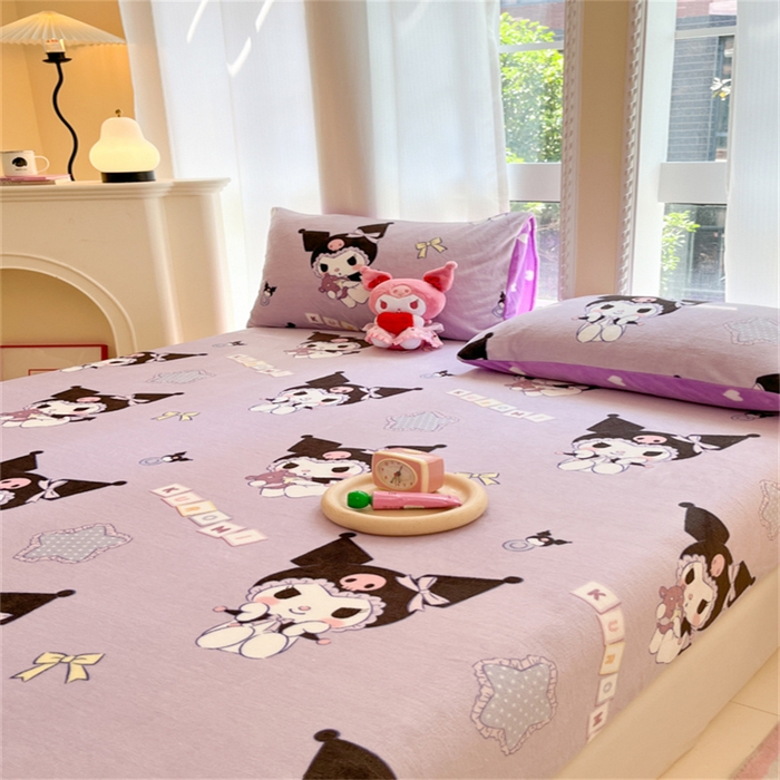 91家纺网 家纺一手货源 找家纺 博雅 2024新款三丽鸥牛奶绒小版床笠系列 牛奶绒小版-星星库洛米