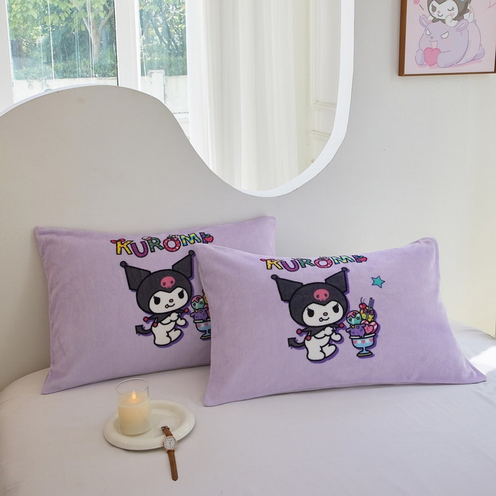 91家纺网 家纺一手货源 找家纺 蘭菲家纺 2024新款牛奶绒卡通三丽鸥单品枕套 果茶