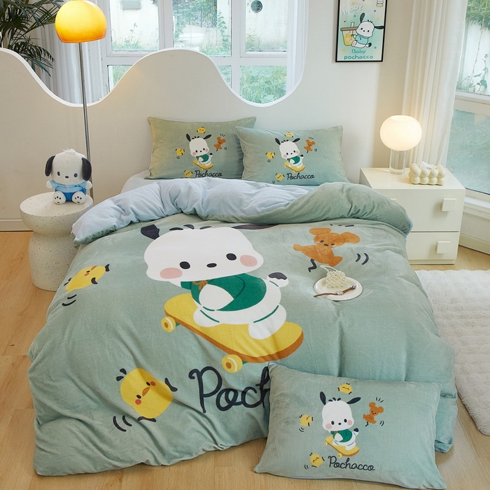 91家纺网 家纺一手货源 找家纺 蘭菲家纺 2024新款牛奶绒卡通三丽鸥四件套 滑板恰恰