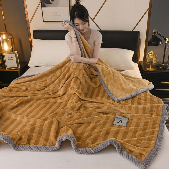 91家纺网 家纺一手货源 找家纺 恋绒家纺 2025新款双面绒休闲毛毯多功能毛毯牛奶绒毯子法莱绒盖毯 彩贝绒-棕色