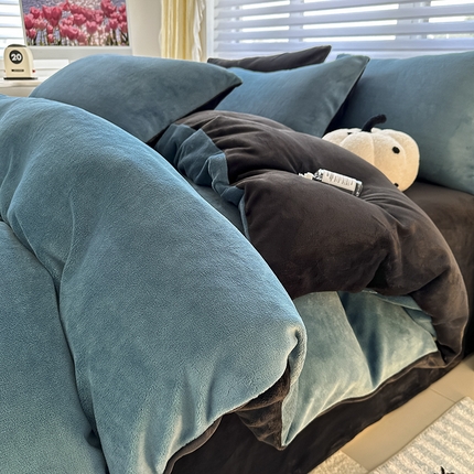 觅妮家纺 2025新款全消光200g简约高克重秋冬加厚双拼牛奶绒单被套 宝石蓝+黑灰