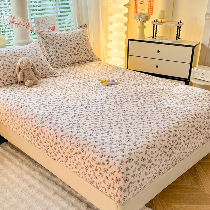 91家纺网 家纺一手货源 找家纺 妖妖家纺 2024新款200克牛奶绒单床笠 后花园